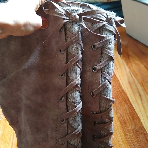 3/$15 Sale NWOT Lace up boots - Picture 4 of 8